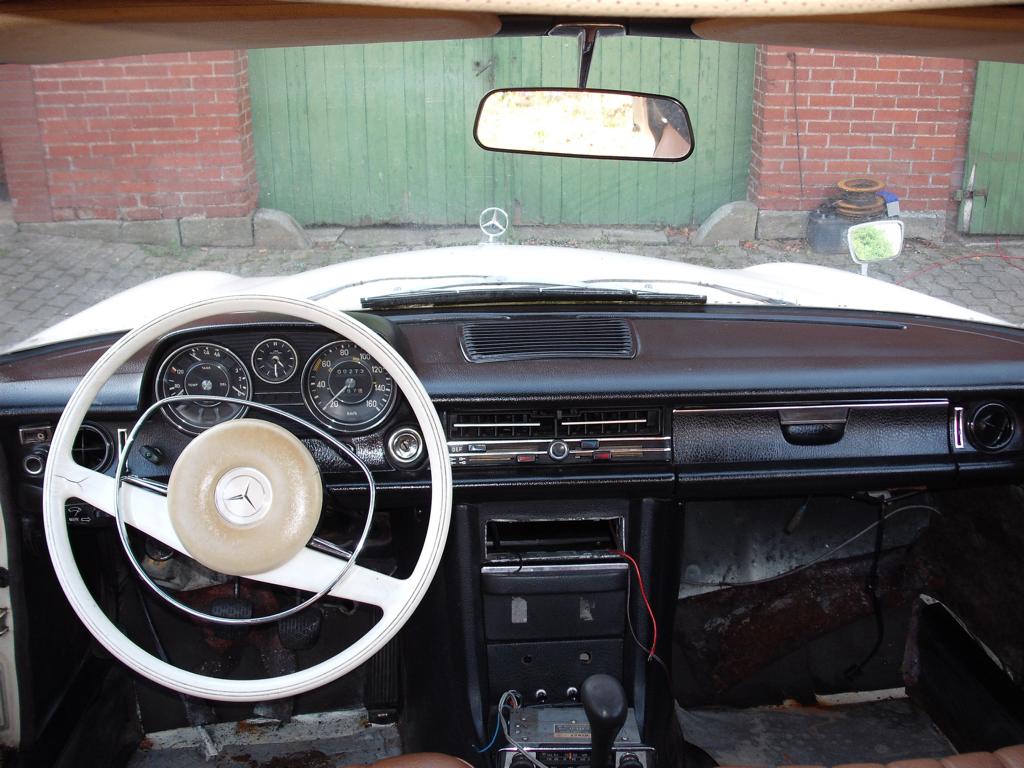 http://www.microcharge.de/privat/foren/mercedes/W115/paul/5.jpg