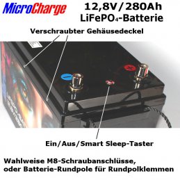 Verschraubter, abnehmbarer Deckel, wahlweise M8- oder Rundpolanschlüsse. Smart-Sleep-Taster.