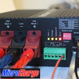 MicroCharge-Ladewandler 12V/30A Gehäusefront