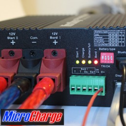 MicroCharge-Ladewandler 12V/60A Gerätefront